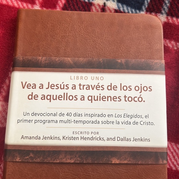 Book #1 Los Elegidos 40 Días con Jesus - Picture 4 of 7